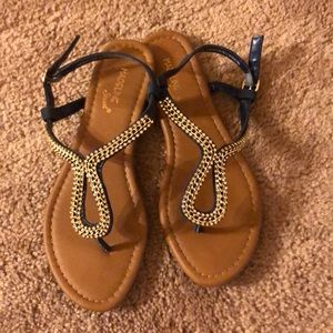 Cute sandals with jewels